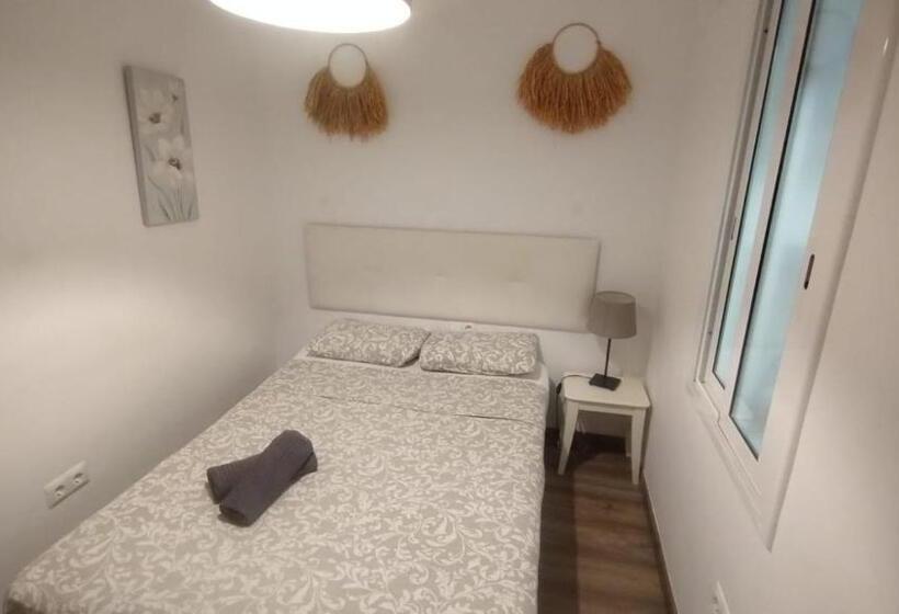הוסטל Private Rooms Poble Sec