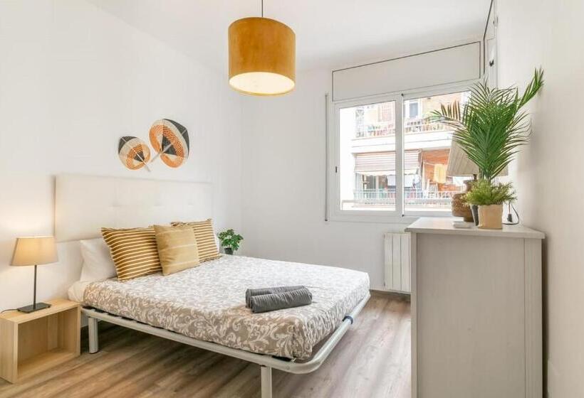 הוסטל Private Rooms Poble Sec