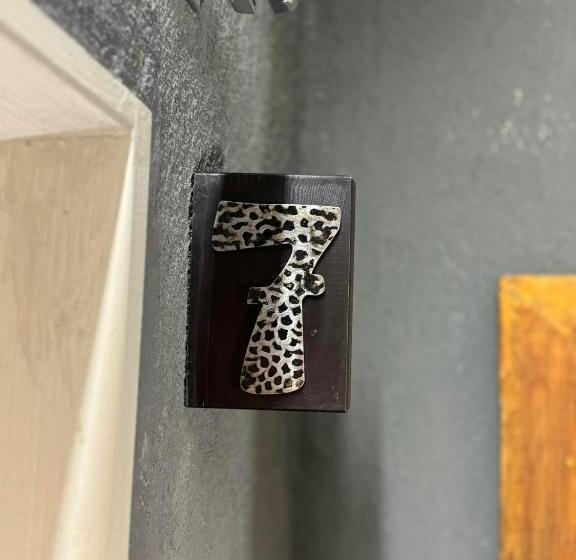 Swed Cab Embassy Hostel