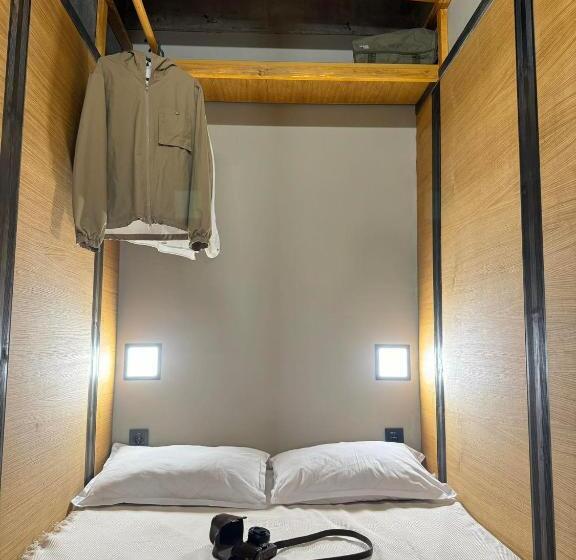 Swed Cab Embassy Hostel