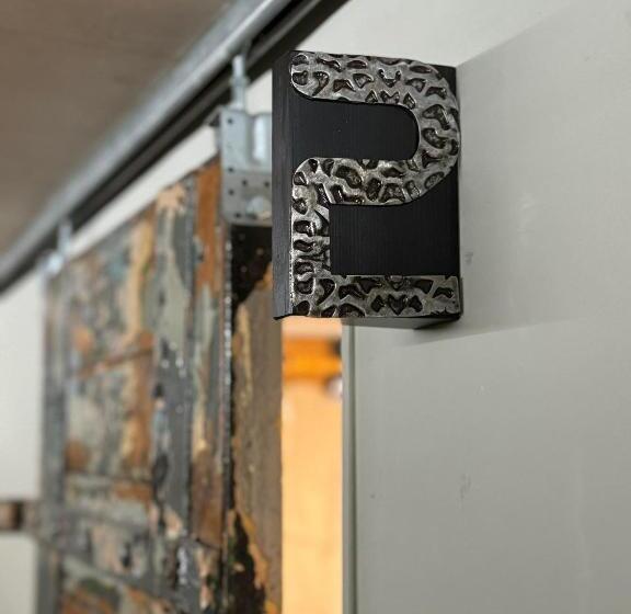 Swed Cab Embassy Hostel