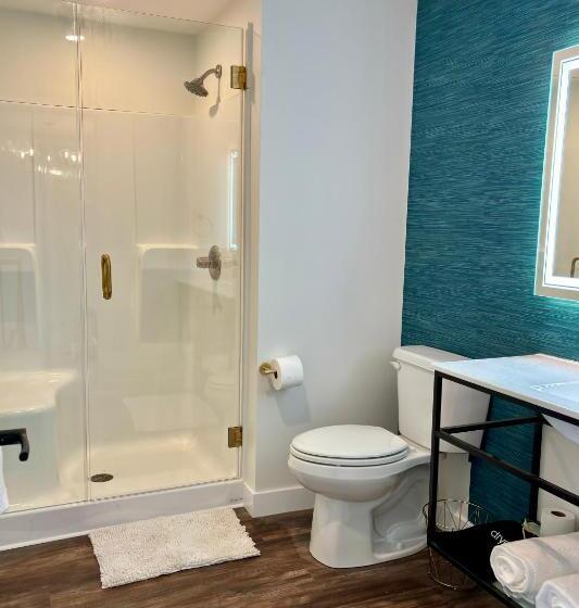 旅馆 The White Creek Inn