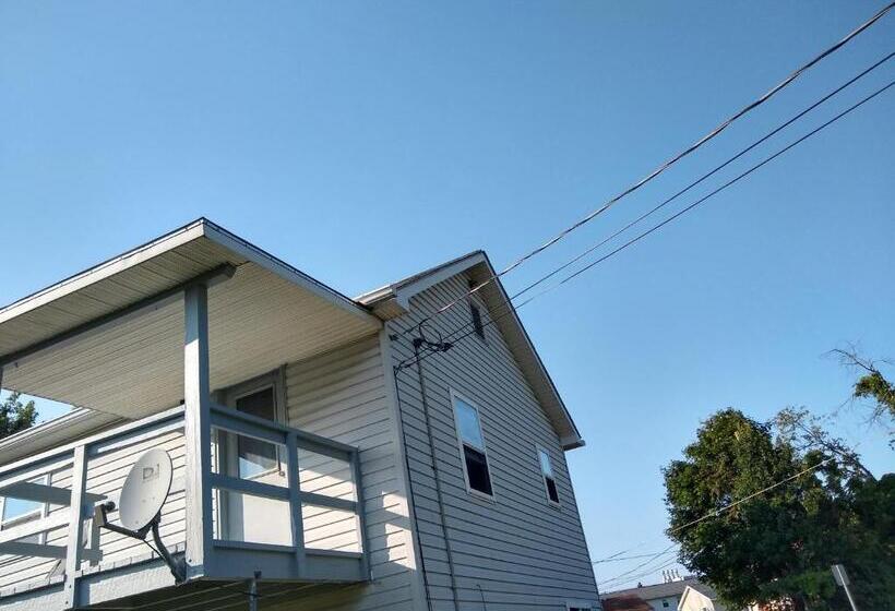 All American Grill B&b Clarion Penn Prime