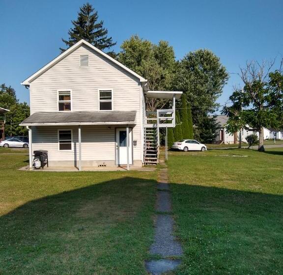 All American Grill B&b Clarion Penn Prime