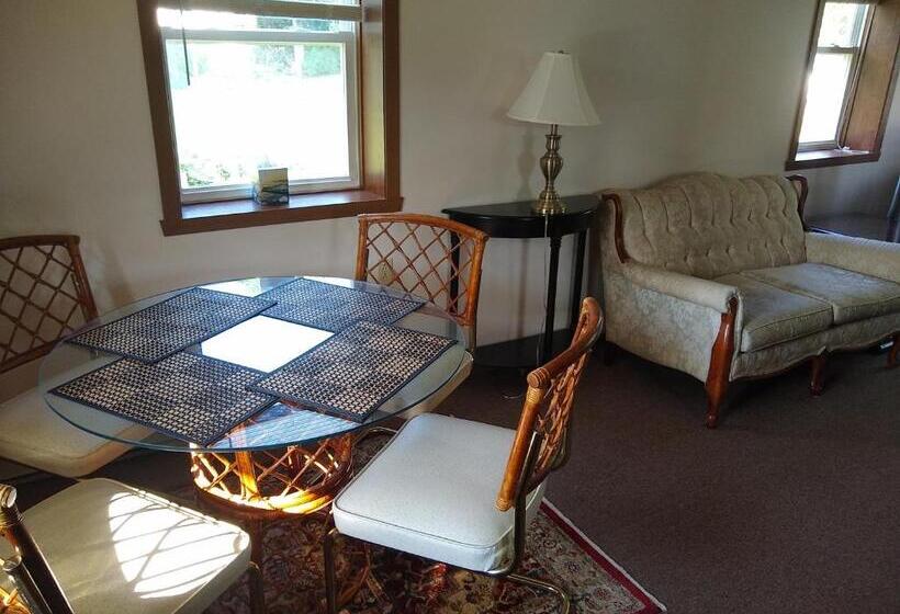 All American Grill B&b Clarion Penn Prime