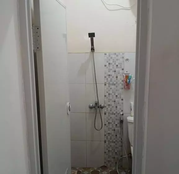 ベッドアンドブレックファースト Bromo Shelter Gsa