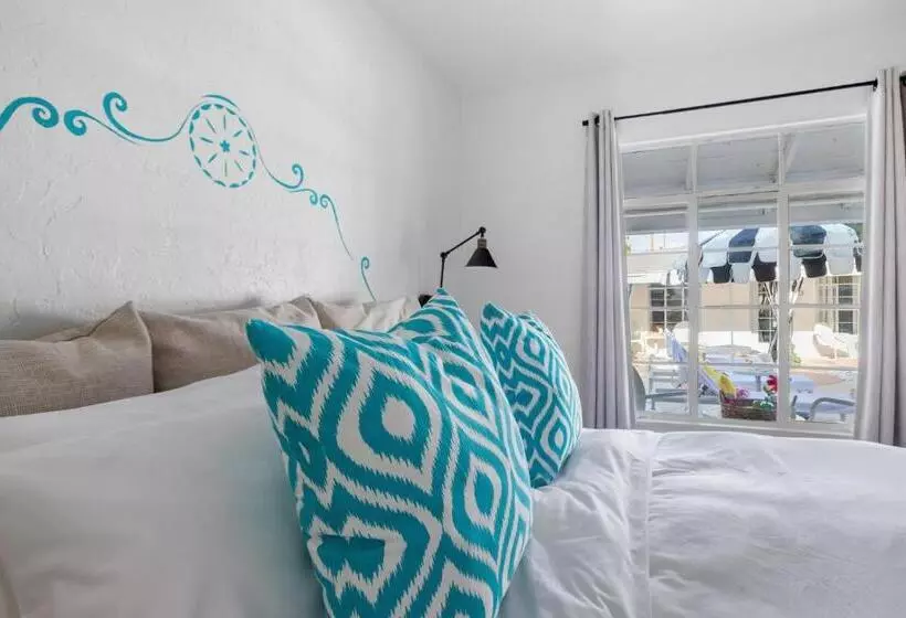 Designer Glam Hotel Near Downtown Fun And Vibey