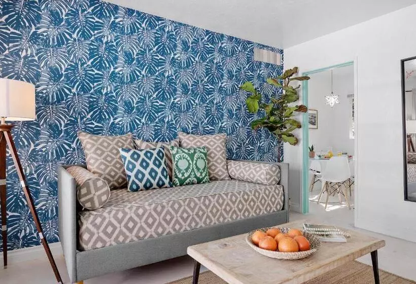 Designer Glam Hotel Near Downtown Fun And Vibey