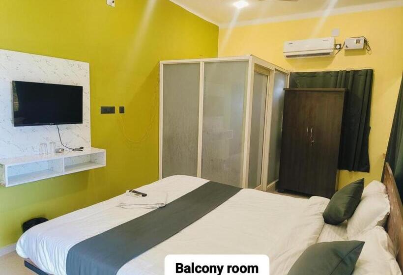 Hotell Emerald Euphoria The Luxury Stay Near Infocity Best Seller