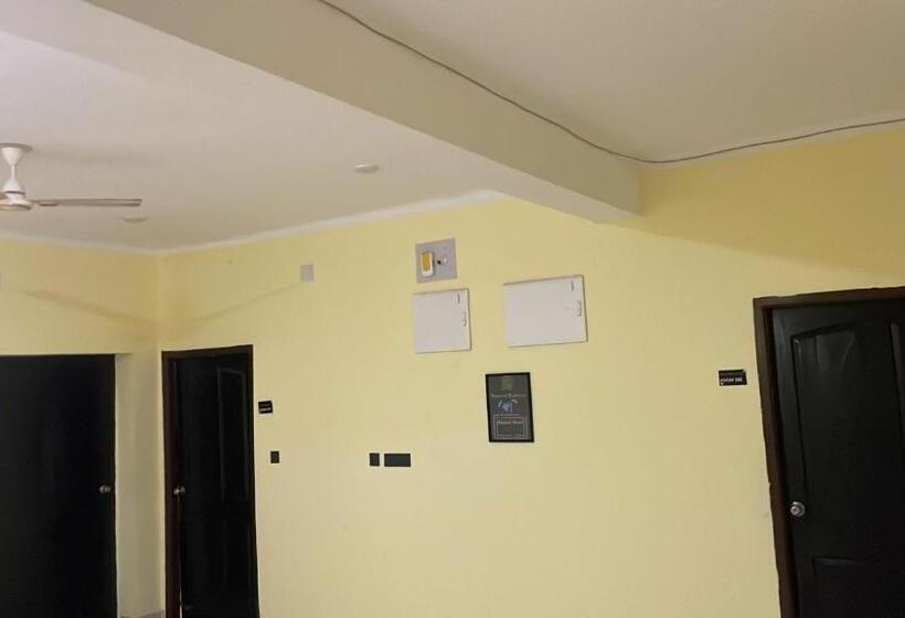 Hotell Emerald Euphoria The Luxury Stay Near Infocity Best Seller