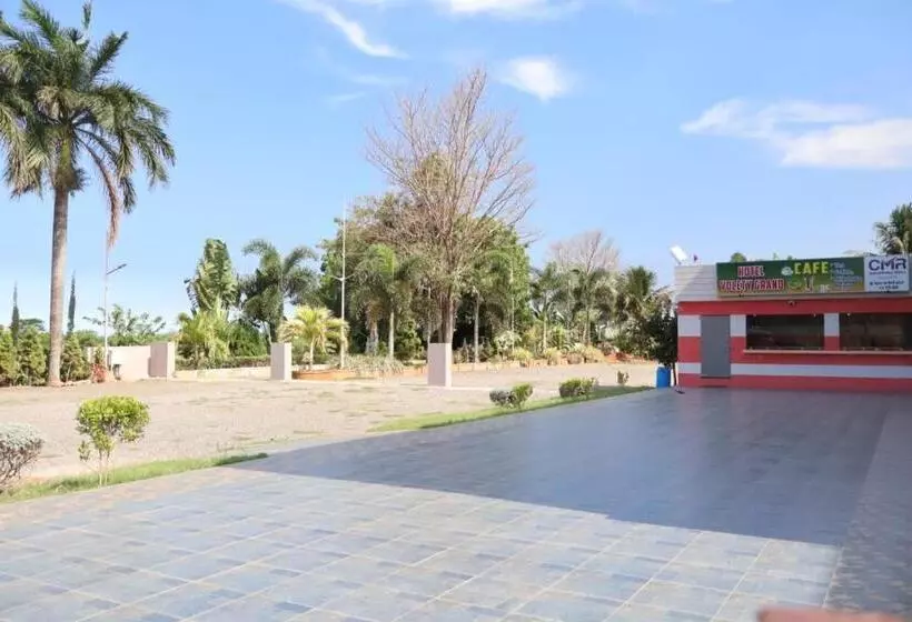 Hotelli Volety Grand