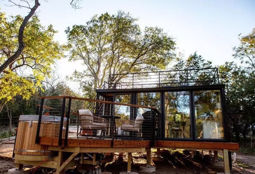 Hotelli Walnut House