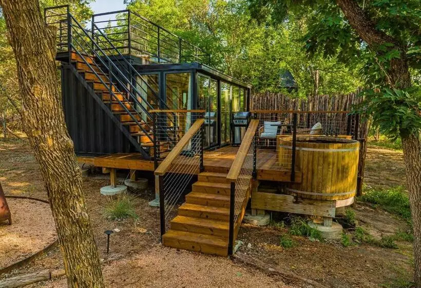 Hotelli Walnut House