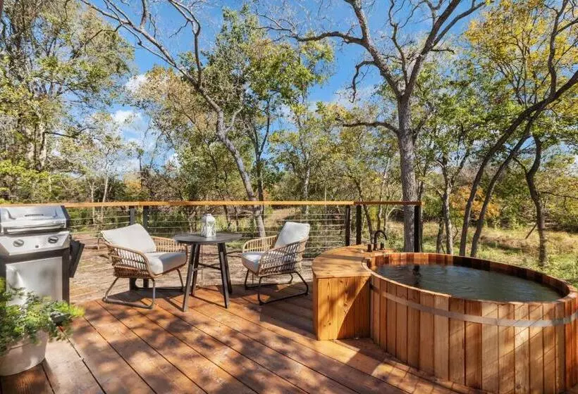 Hotelli Walnut House