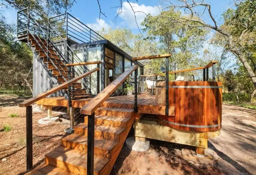 Hotelli Walnut House