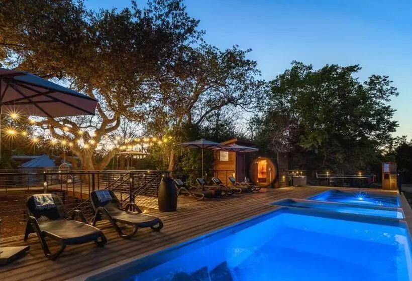 Hotelli Walnut House