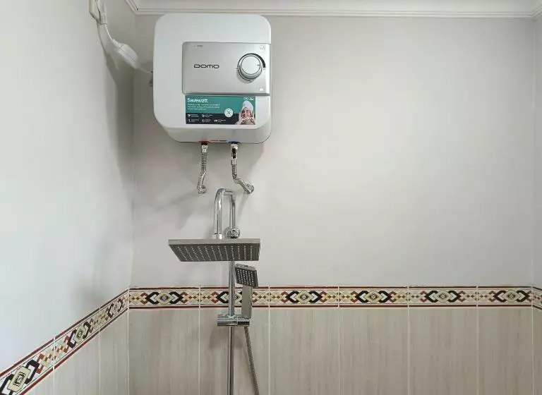 هتل Wisma Mekar Jaya Near Solo Safari Mitra Reddoorz