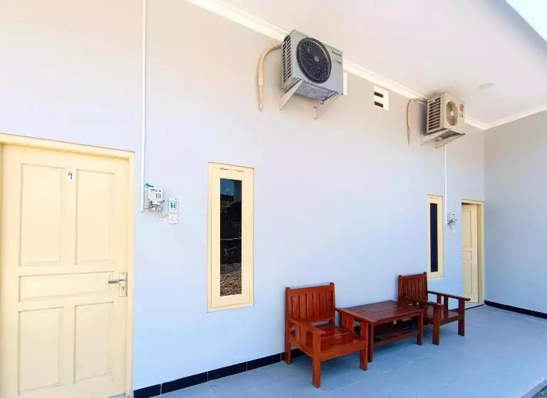 هتل Wisma Mekar Jaya Near Solo Safari Mitra Reddoorz