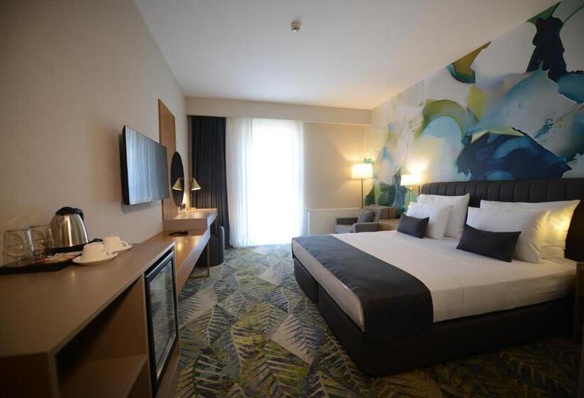 Отель Wyndham Garden Cambasi