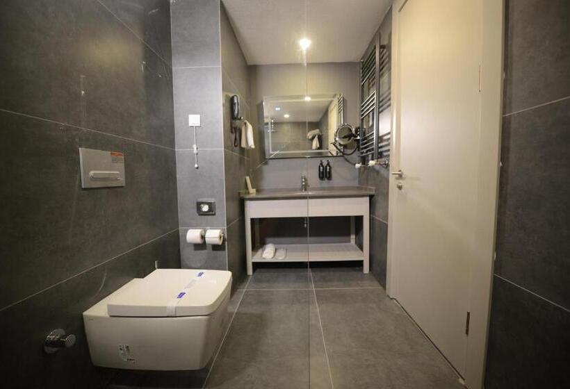 Отель Wyndham Garden Cambasi