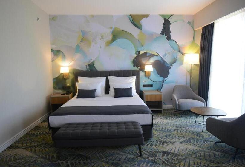 Отель Wyndham Garden Cambasi