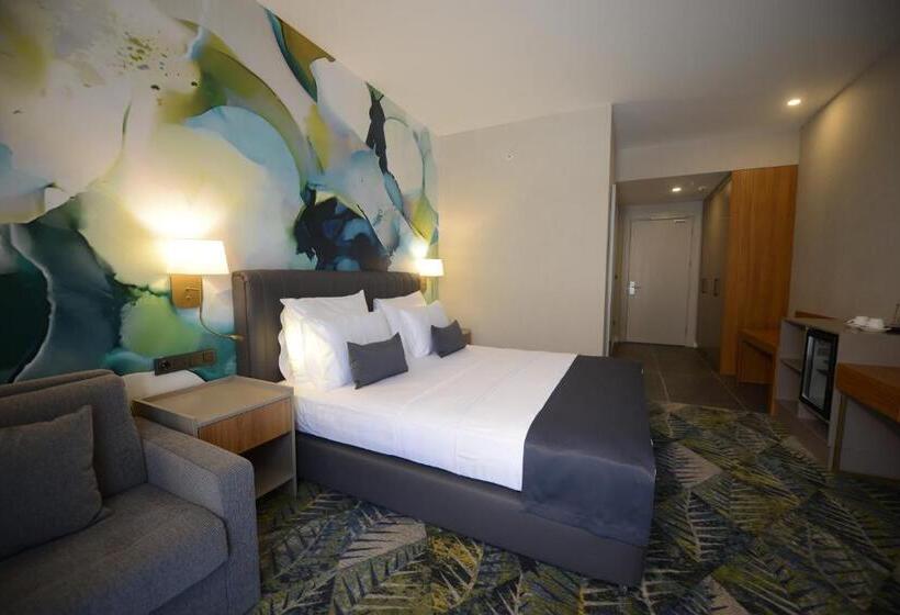 Отель Wyndham Garden Cambasi