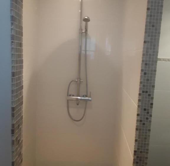 ペンション Chambre D Hôte équipée Avec Terrasse Verdoyante