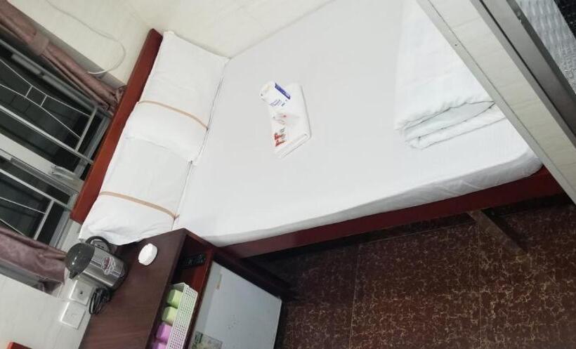 پانسیون Zodiac Lodge