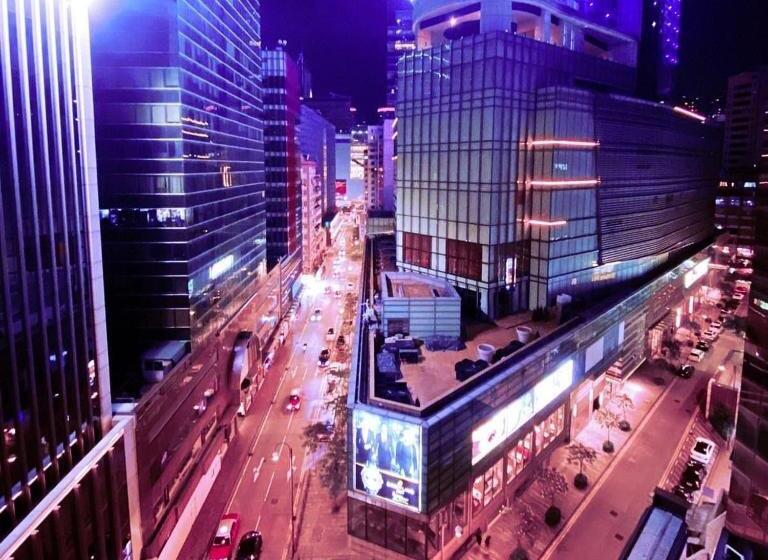 پانسیون Zodiac Lodge