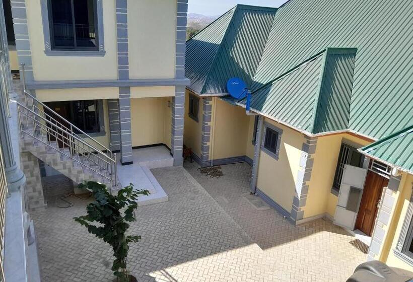 בית מלון כפרי Gustina Zuzu Village Lodge