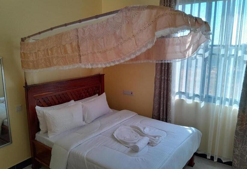 בית מלון כפרי Gustina Zuzu Village Lodge