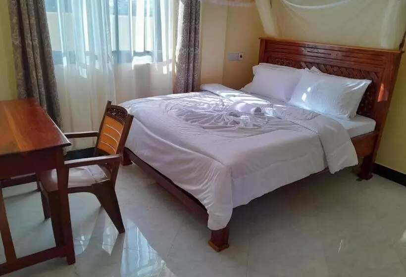 ホテル Gustina Zuzu Village Lodge