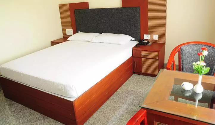 Hotelli Highway Palace Inn