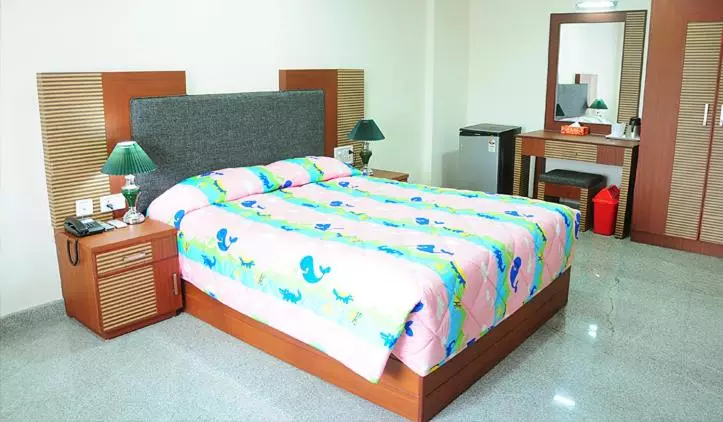 Hotelli Highway Palace Inn