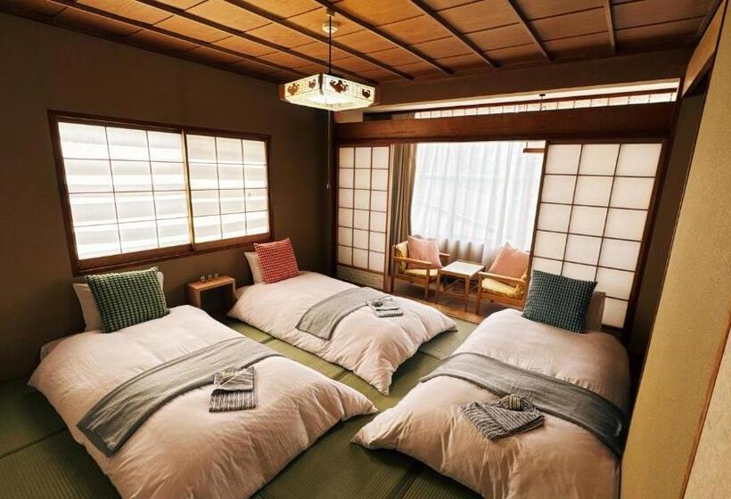 בית מלון כפרי Juniya Myoko