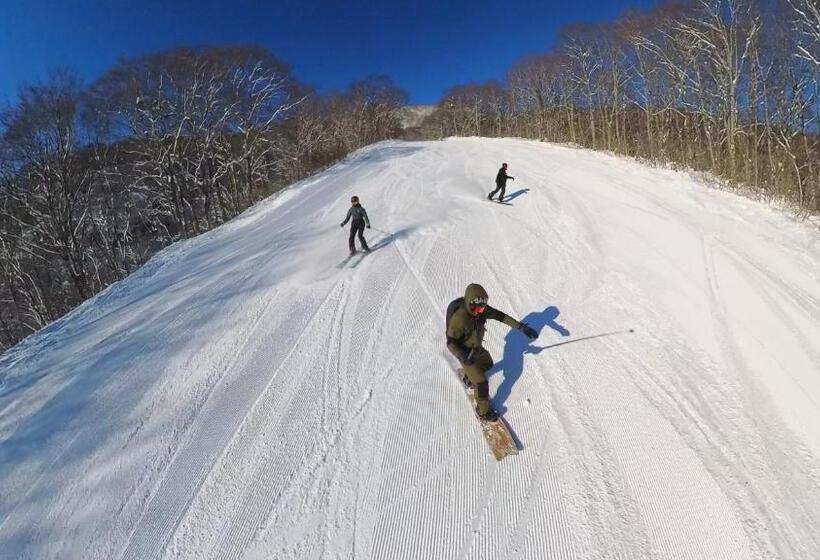 בית מלון כפרי Juniya Myoko