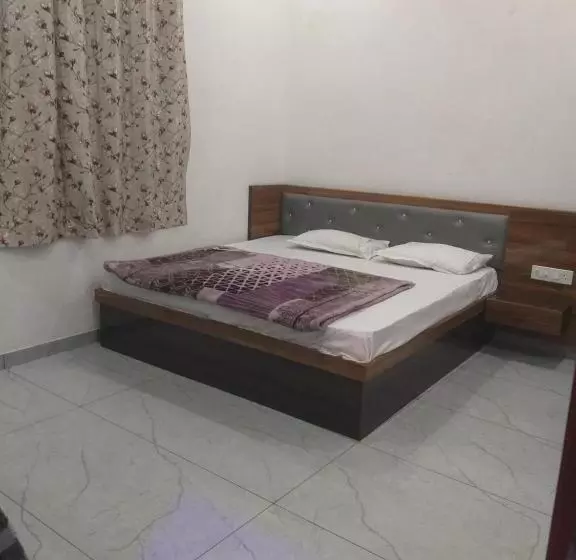 Hotelli Maa Bhagwati Khatu Shyam Ji Sikar