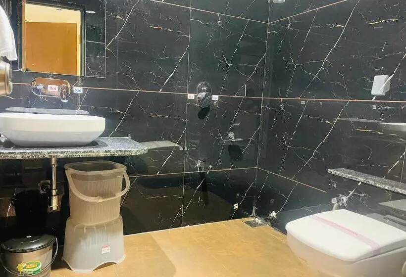 Hotelli Royal Empire