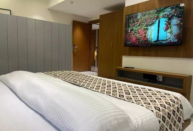 Hotelli Royal Empire