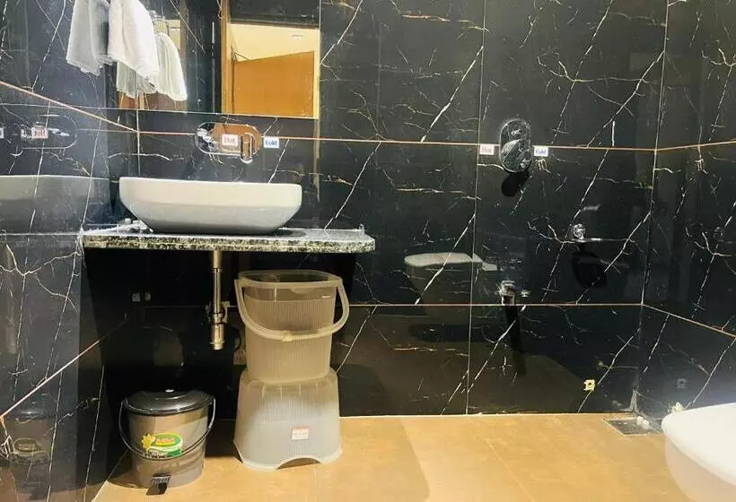 Hotelli Royal Empire