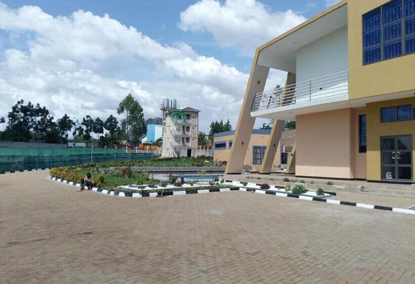 هتل Sierra Caves Resort Ltd