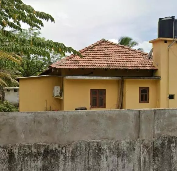 Majatalo 32 C Nilaveli