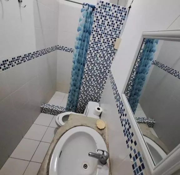 Majatalo Conzulado 96   Colan Beach Rooms