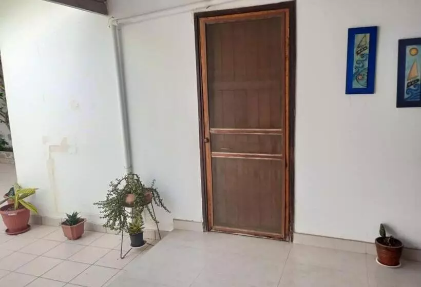 Majatalo Conzulado 96   Colan Beach Rooms