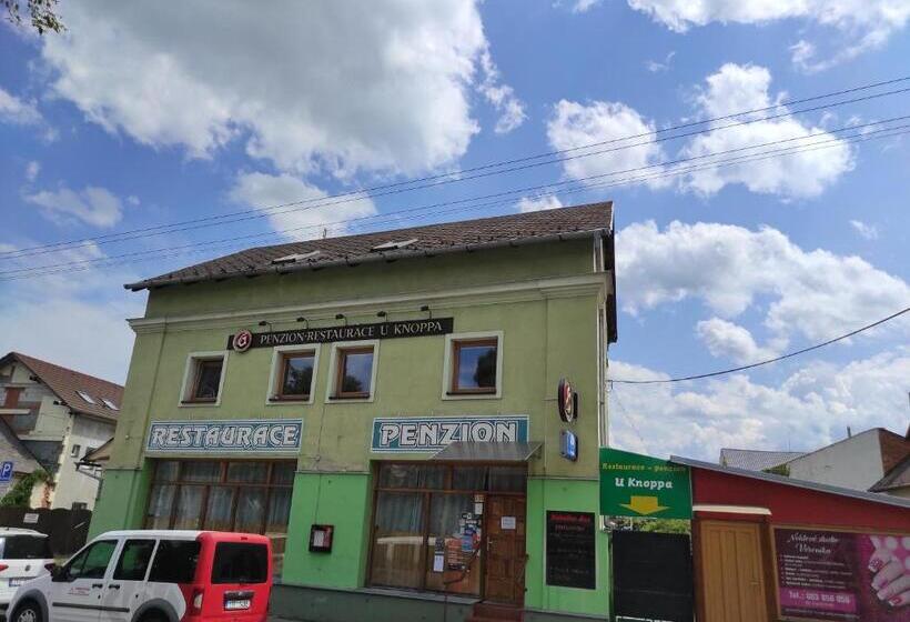 Panzió Penzion A Restaurace U Knoppa