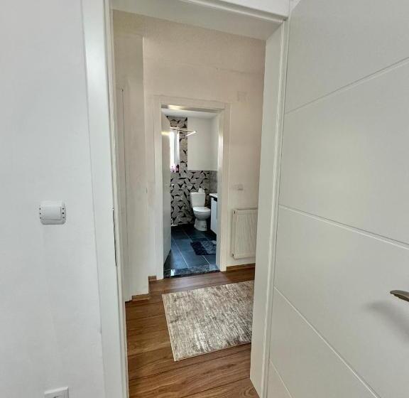 پانسیون Room Ejna 1