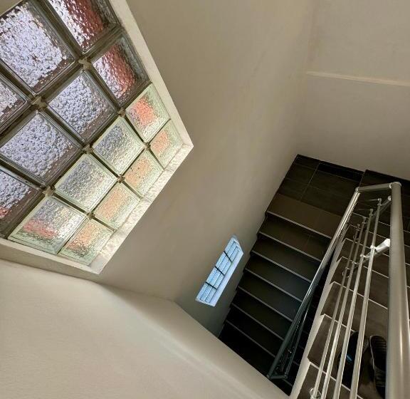 پانسیون Room Ejna 1