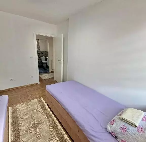 پانسیون Room Ejna 1