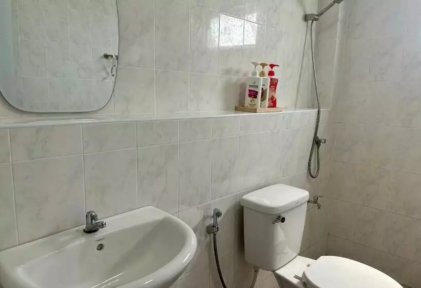 Majatalo Yipso Residency