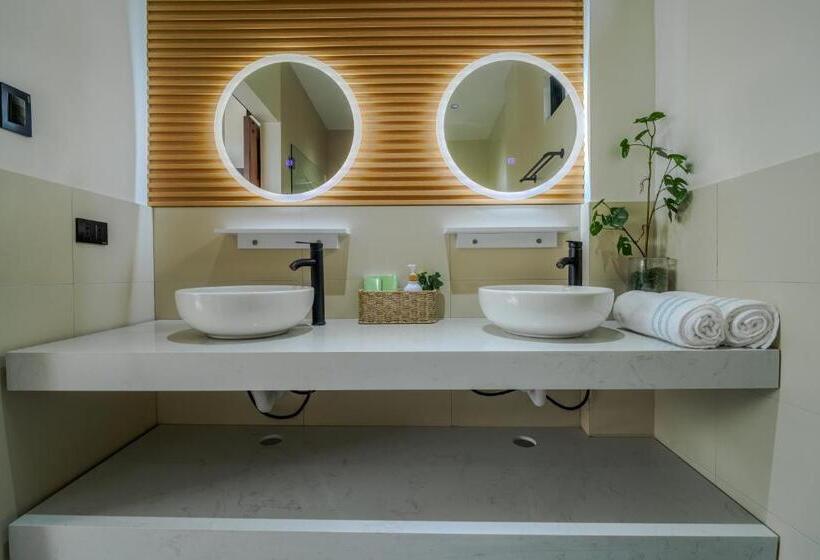 منتجع Damienerose Garden Villa